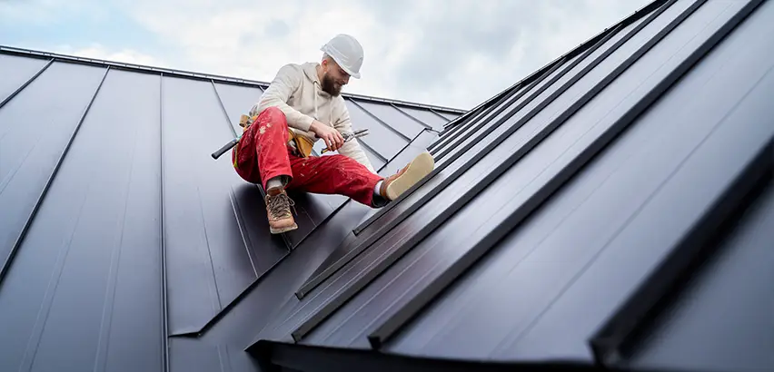 Professional Roof Valley Installation Services in Tuttle, OK