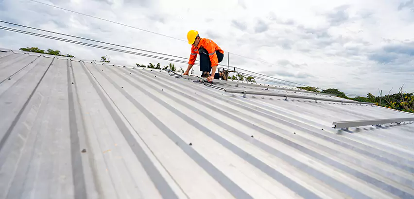 Metal Roof Repairs in Tuttle
