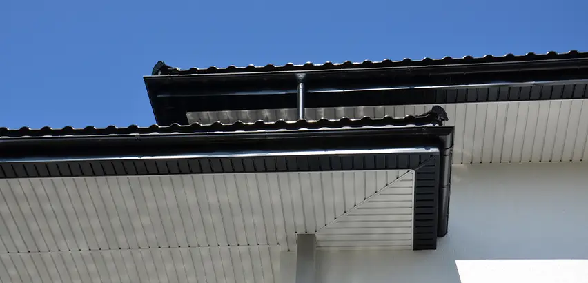 Box Eave Construction in Tuttle