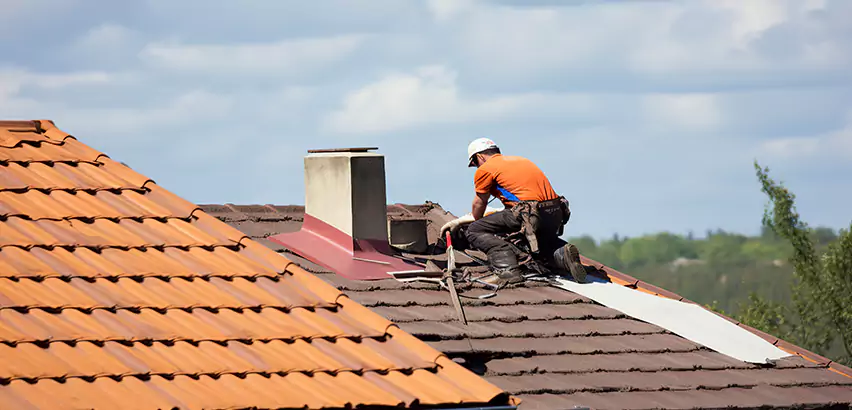 Cedar Roof Maintenance in Tuttle