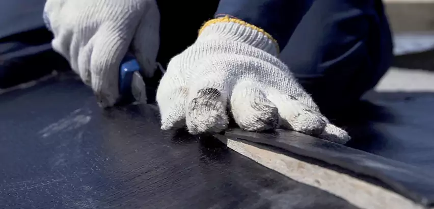 Rubber Roof Seam Repair in Tuttle