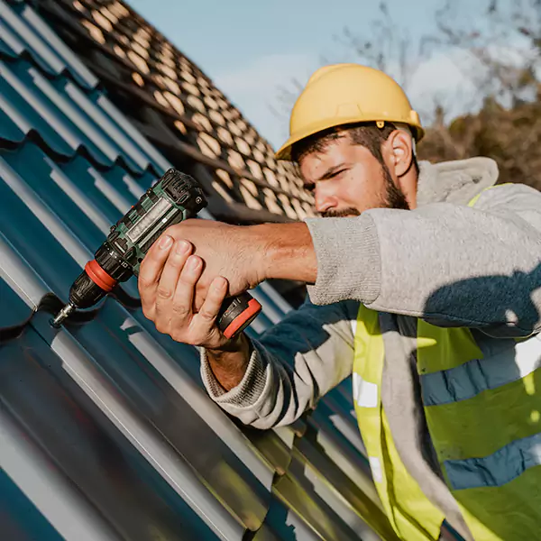 Why Tuttle Homeowners Choose Tuttle Roofing Pro for Steel Roof Repair Service?